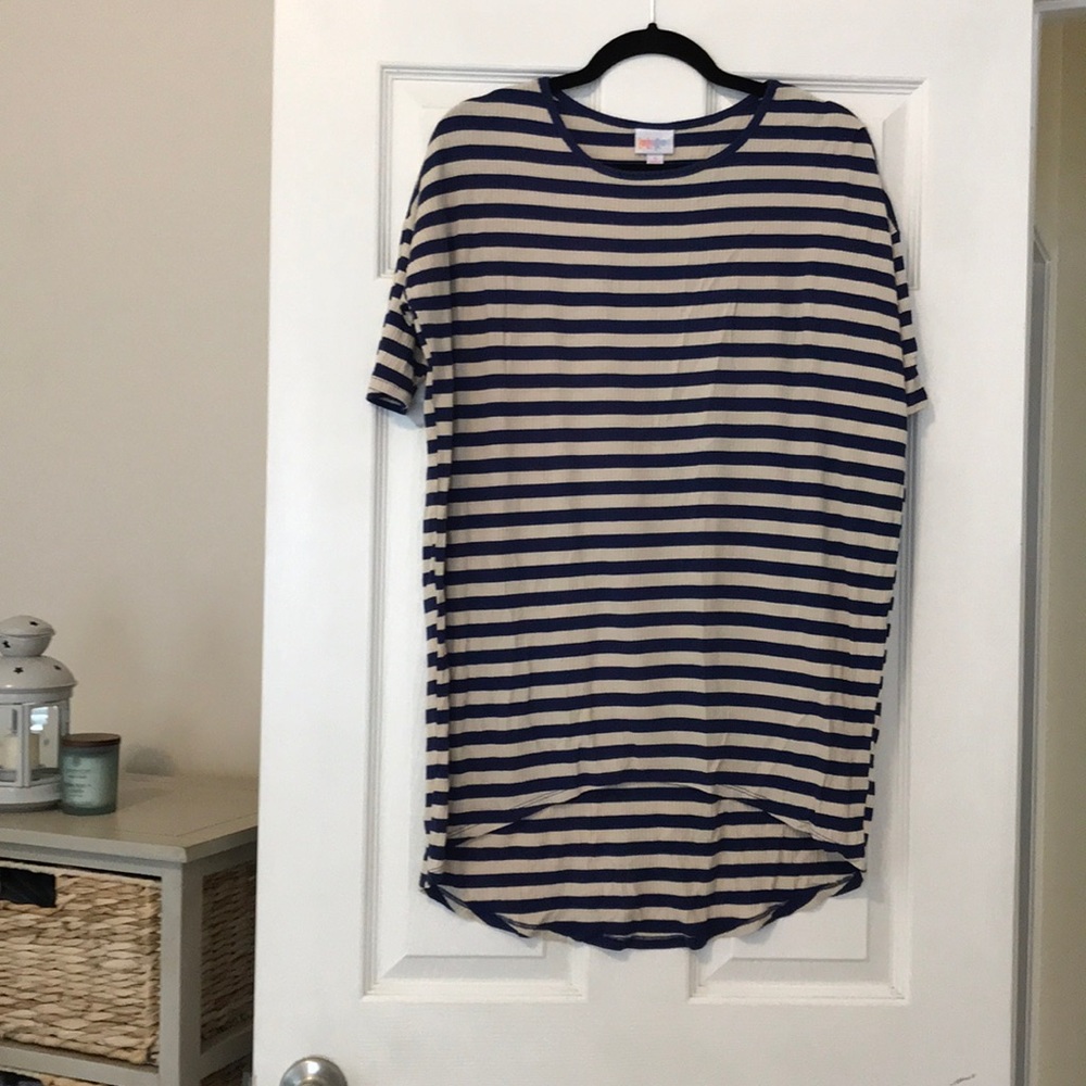 💥Small LuLaRoe Irma💥
